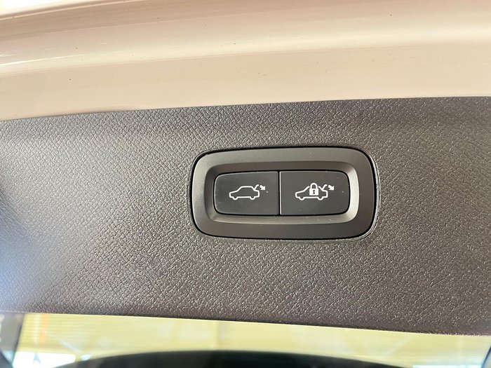 2016 Volvo XC90 D5 Inscription MY16 AWD Crystal White