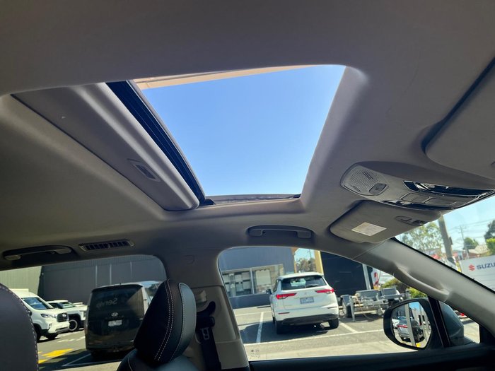 2023 LDV D90 Executive