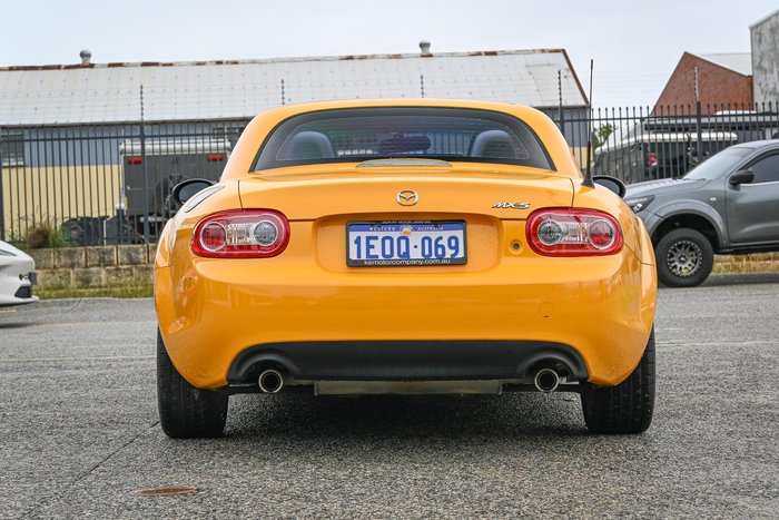 2009 Mazda MX-5 Roadster Coupe