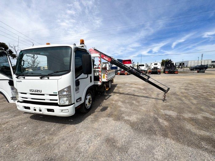 2014 Isuzu Nqr 4X2 Crane/Tipper Truck **Low Kms**
