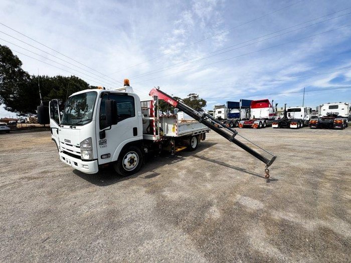 2014 Isuzu Nqr 4X2 Crane/Tipper Truck **Low Kms**