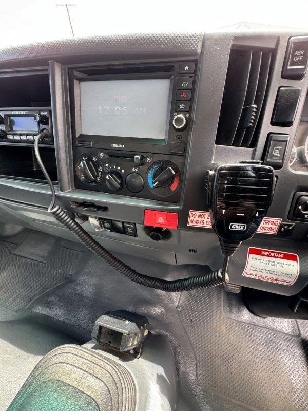 2014 Isuzu Nqr 4X2 Crane/Tipper Truck **Low Kms**