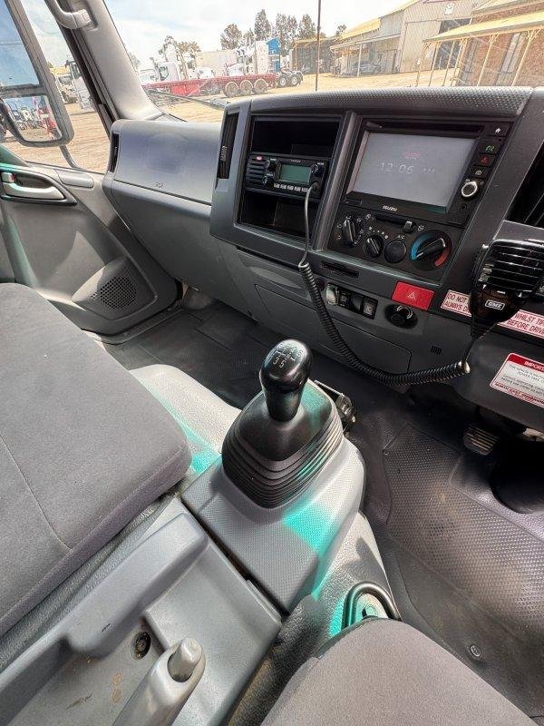2014 Isuzu Nqr 4X2 Crane/Tipper Truck **Low Kms**