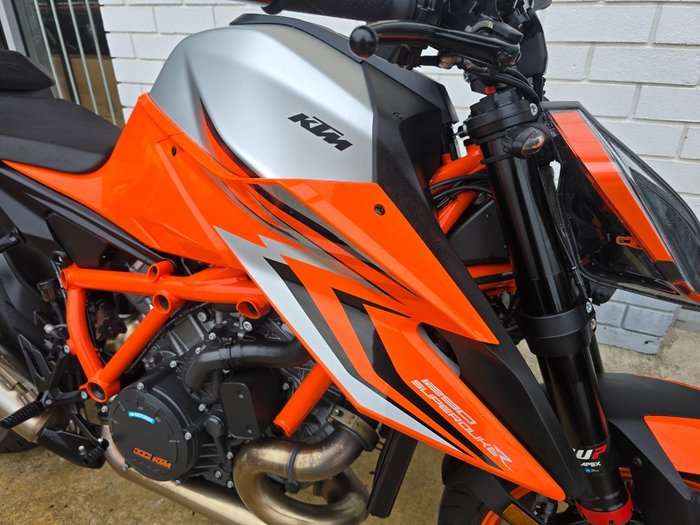 2022 Ktm 1290 SUPER DUKE R Orange
