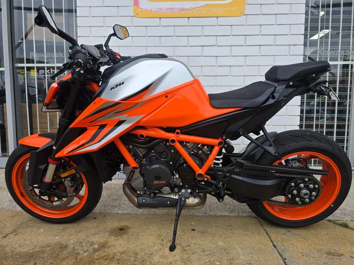 2022 Ktm 1290 SUPER DUKE R Orange