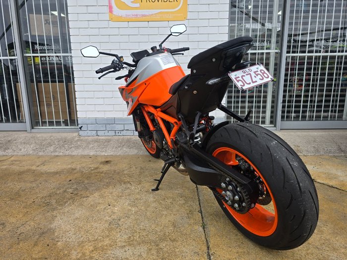 2022 Ktm 1290 SUPER DUKE R Orange