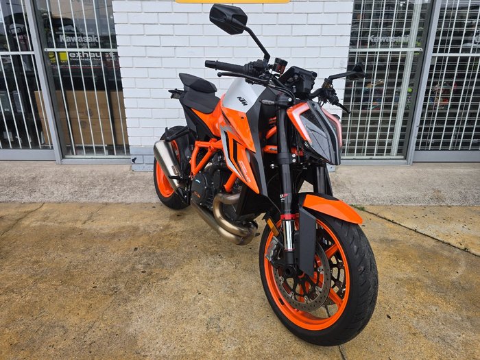 2022 Ktm 1290 SUPER DUKE R Orange