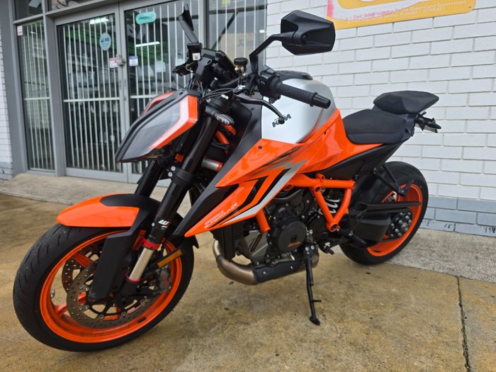 2022 Ktm 1290 SUPER DUKE R Orange