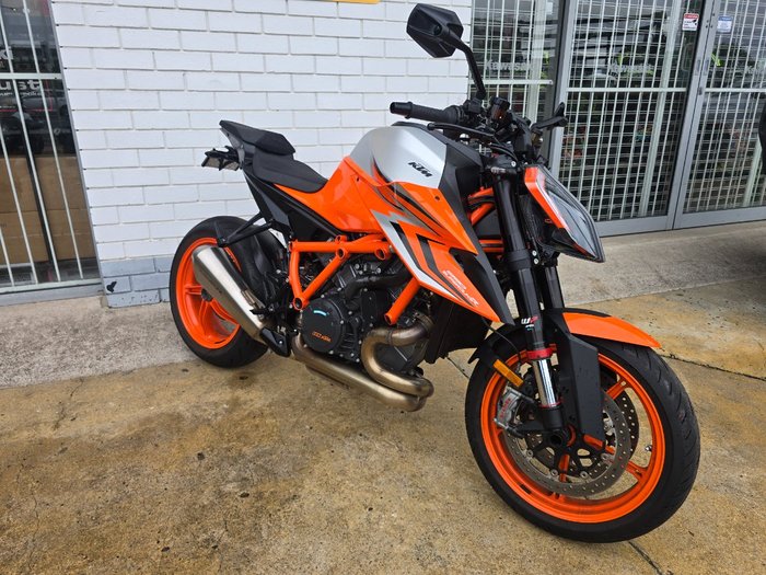 2022 Ktm 1290 SUPER DUKE R Orange