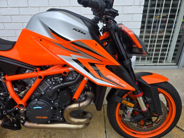 2022 Ktm 1290 SUPER DUKE R Orange