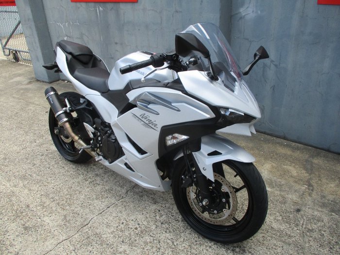 2025 Kawasaki NINJA 500 SILVER