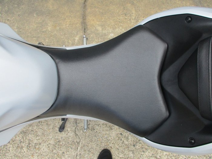 2025 Kawasaki NINJA 500 SILVER