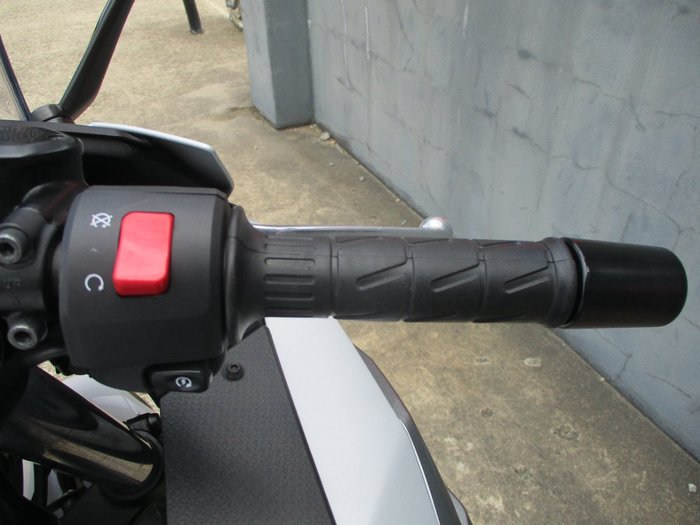 2025 Kawasaki NINJA 500 SILVER