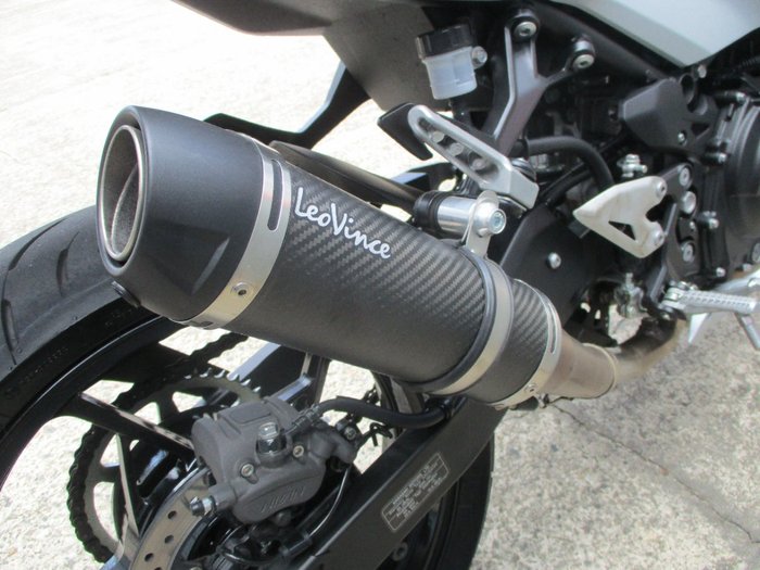 2025 Kawasaki NINJA 500 SILVER