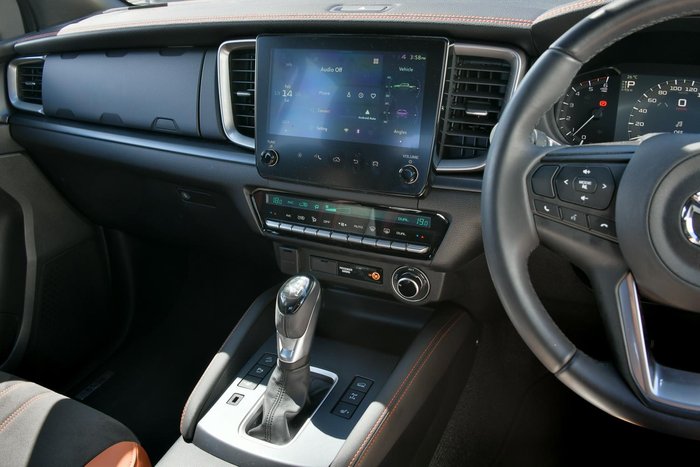 2025 Mazda BT-50 SP