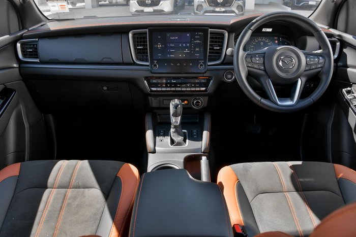 2025 Mazda BT-50 SP