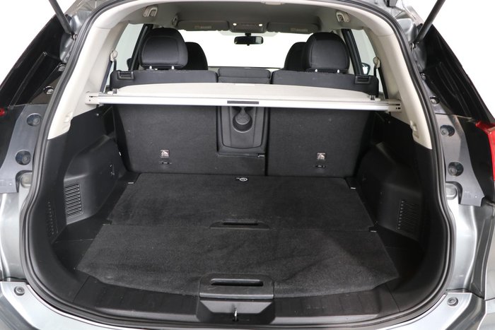 2017 Nissan X-TRAIL ST