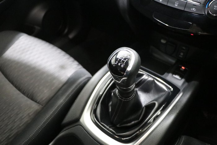 2017 Nissan X-TRAIL ST