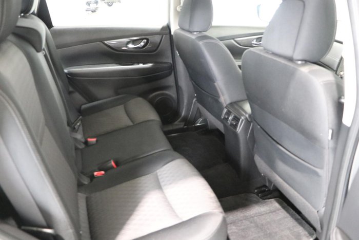 2017 Nissan X-TRAIL ST