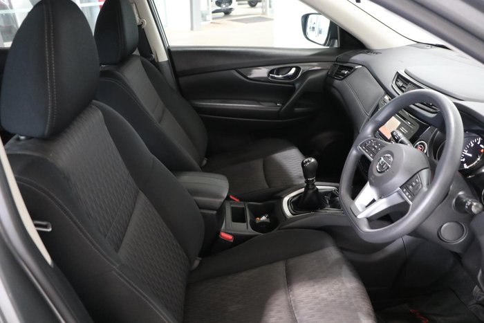 2017 Nissan X-TRAIL ST