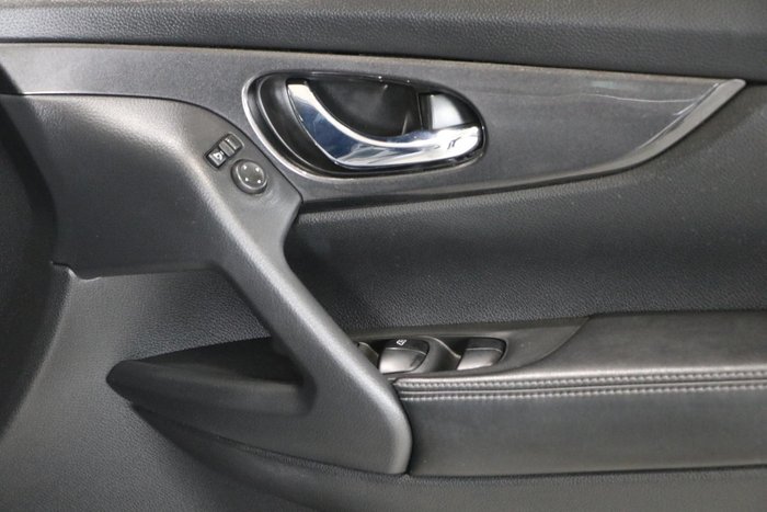 2017 Nissan X-TRAIL ST