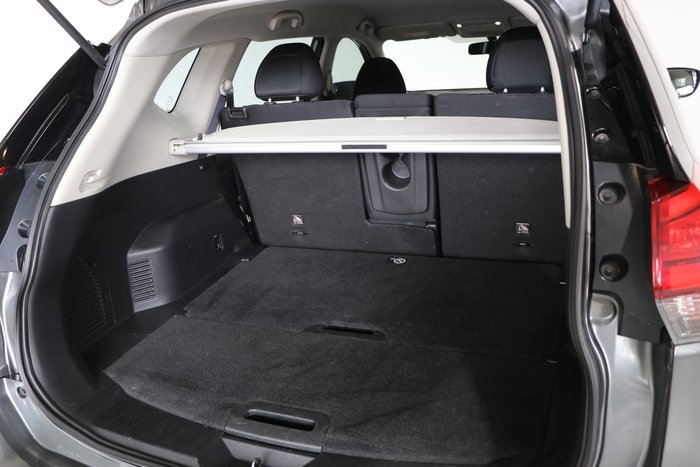 2017 Nissan X-TRAIL ST