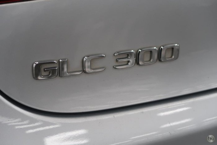 2019 Mercedes-Benz GLC-Class GLC300