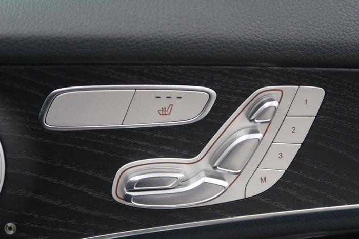 2019 Mercedes-Benz GLC-Class GLC300