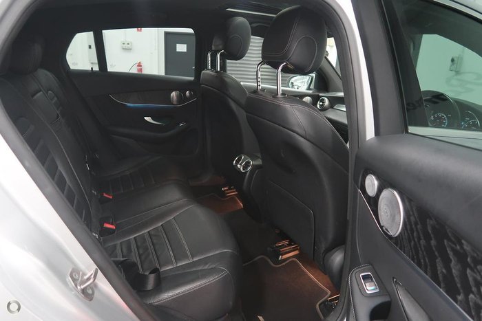 2019 Mercedes-Benz GLC-Class GLC300