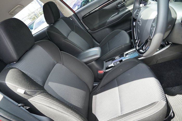 2020 Mitsubishi Outlander ES