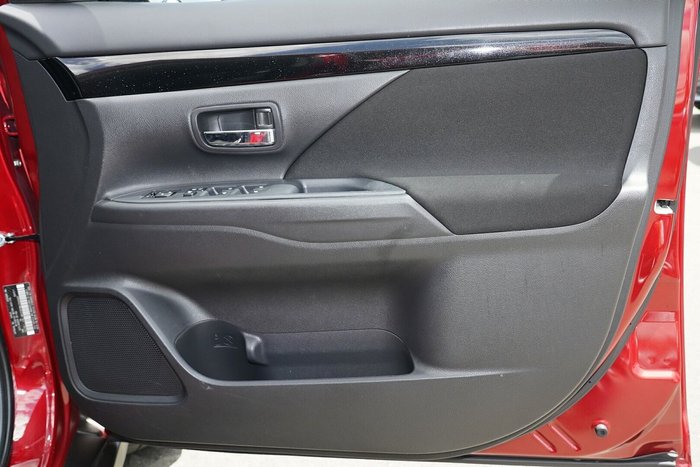 2020 Mitsubishi Outlander ES