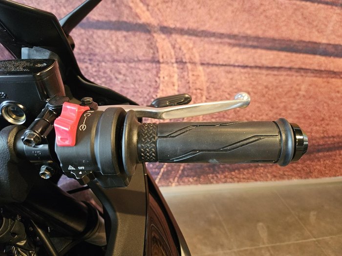 2025 Yamaha YZF-R3 R3 Black