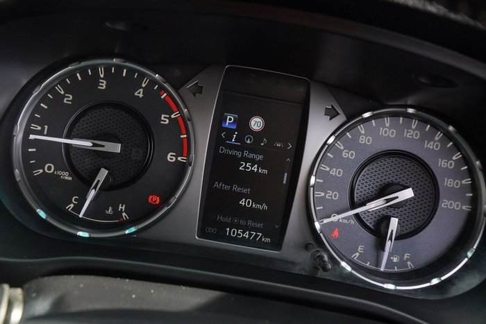 2021 Toyota Hilux SR