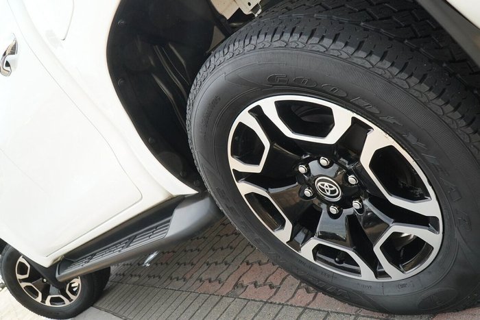 2021 Toyota Hilux SR