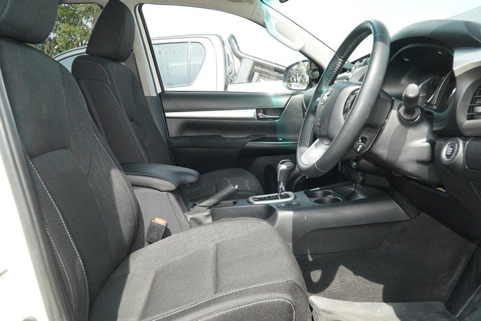 2021 Toyota Hilux SR