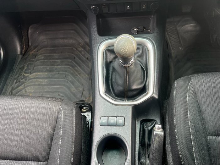 2017 Toyota Hilux SR5