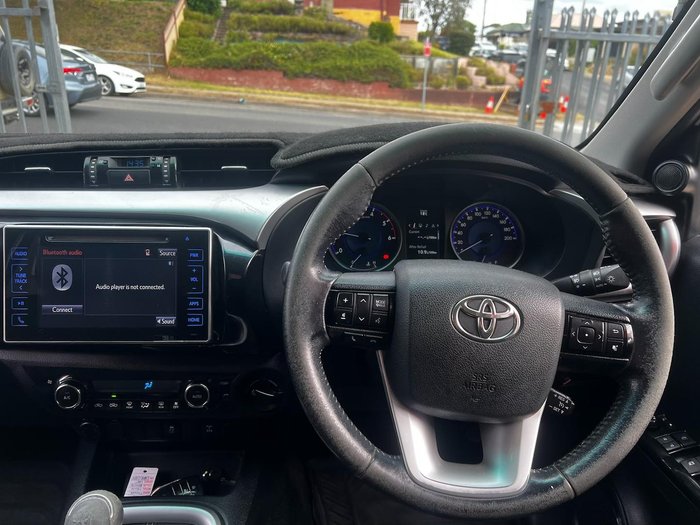 2017 Toyota Hilux SR5