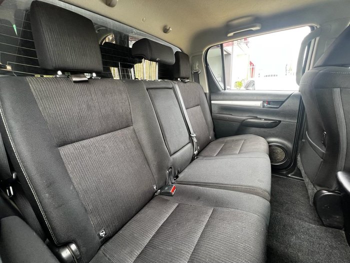 2017 Toyota Hilux SR5