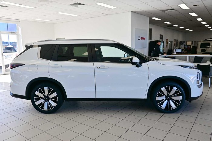 2025 Mitsubishi Outlander Aspire