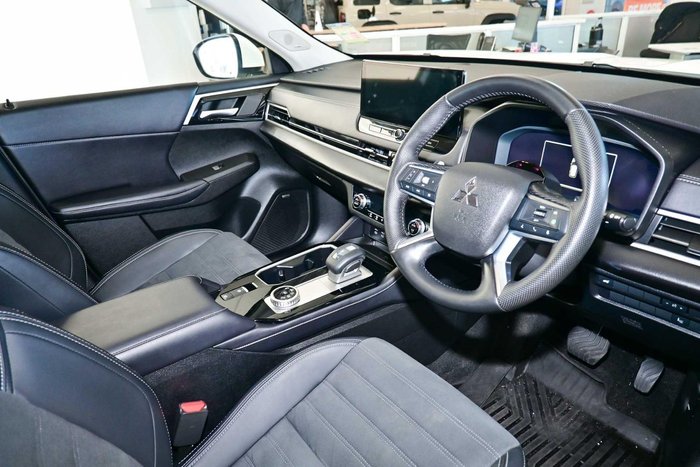 2025 Mitsubishi Outlander Aspire