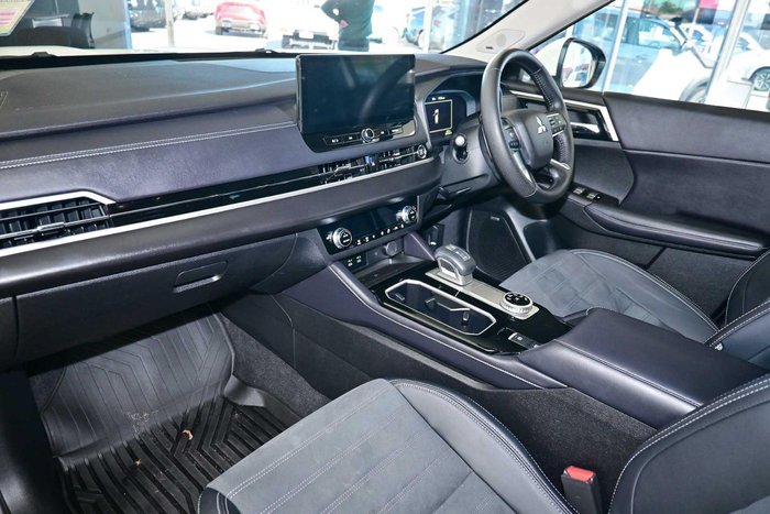 2025 Mitsubishi Outlander Aspire