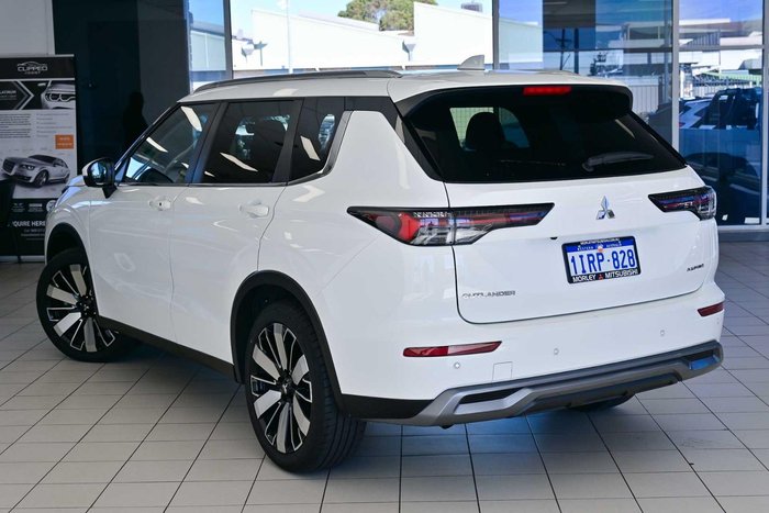 2025 Mitsubishi Outlander Aspire
