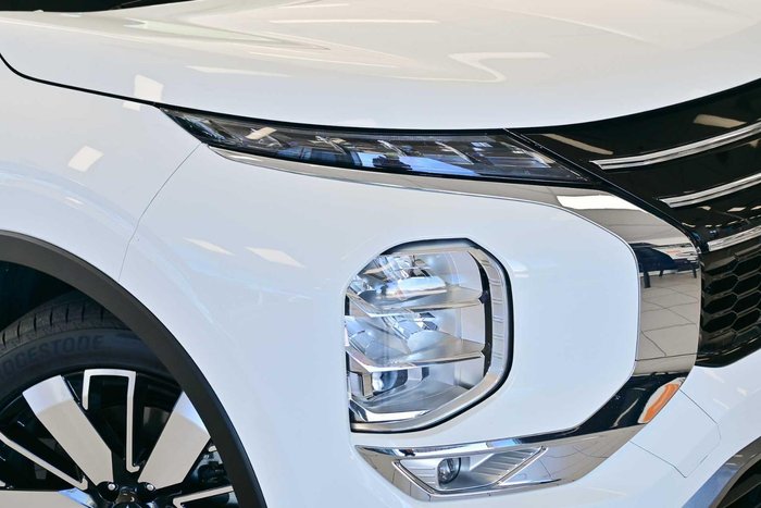 2025 Mitsubishi Outlander Aspire