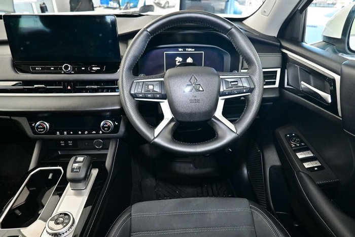 2025 Mitsubishi Outlander Aspire