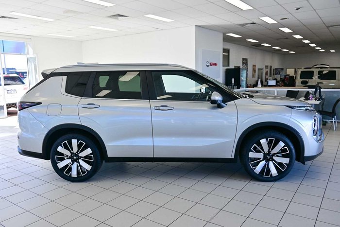 2025 Mitsubishi Outlander Aspire