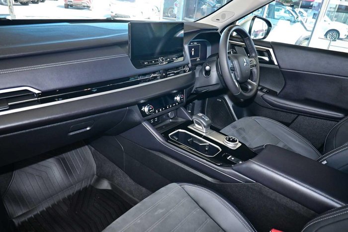 2025 Mitsubishi Outlander Aspire