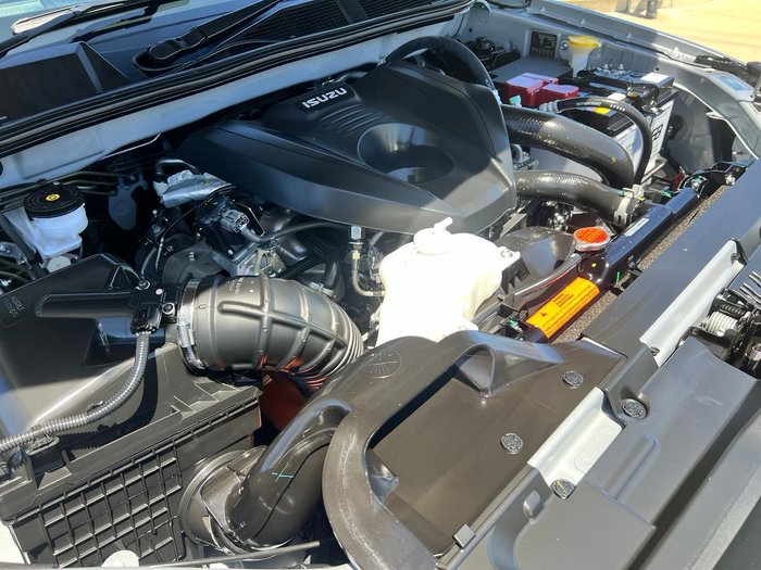 2025 Isuzu D-MAX X-TERRAIN