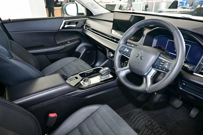 2025 Mitsubishi Outlander Aspire