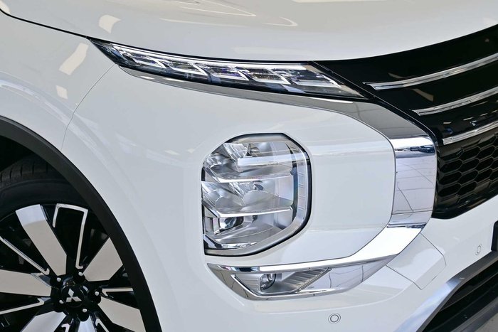2025 Mitsubishi Outlander Aspire