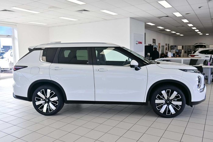 2025 Mitsubishi Outlander Aspire